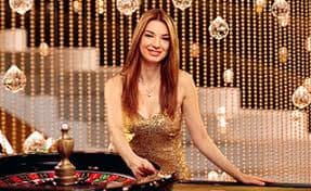 Antarmuka seluler lautanslot menampilkan permainan Casino Hold'em dalam format landscape